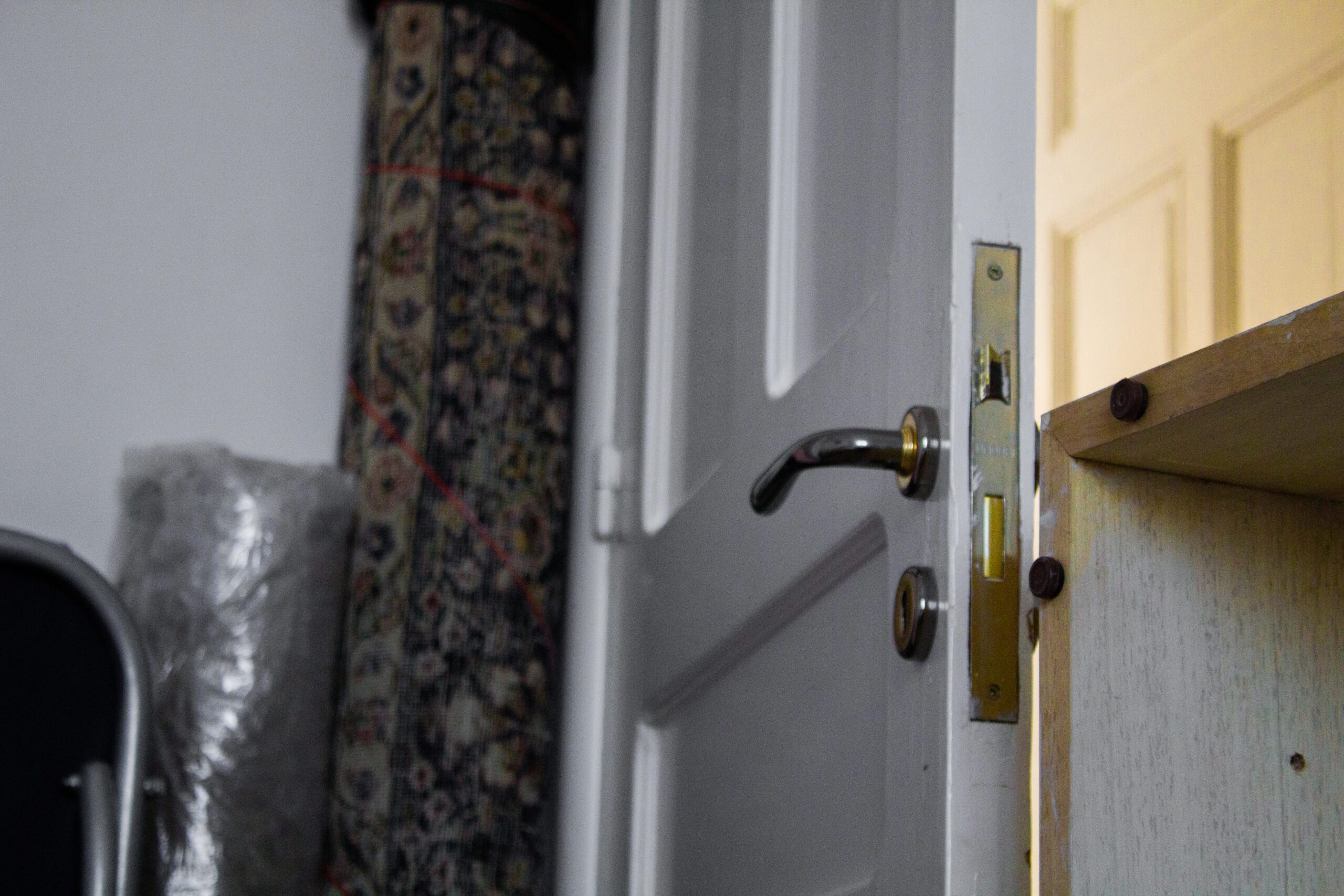 photography-lence-lebanon-france-color-self-reflect-carpets